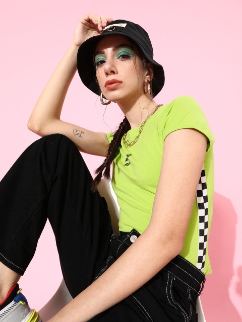 

DressBerry Women Attractive Lime Green Solid Cropped Tshirt