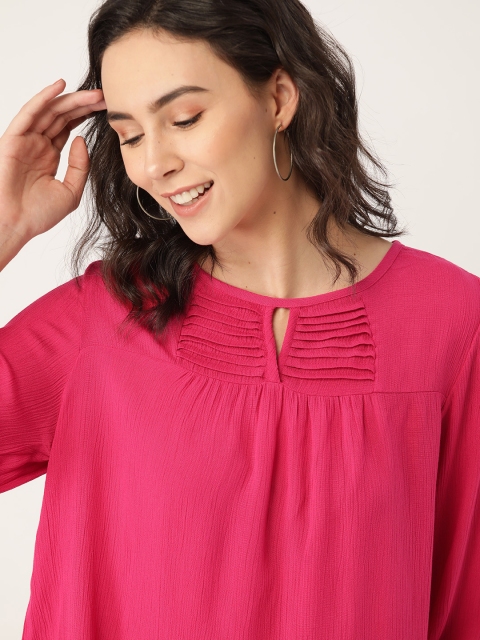 

DressBerry Sustainable ECOVERO Fuchsia Keyhole Neck Puff Sleeves Top