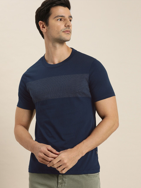 

INVICTUS Men Blue White Printed Pure Cotton T-shirt