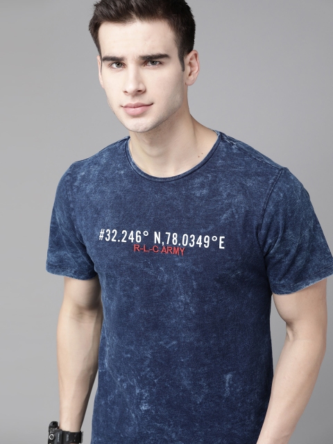 

The Roadster Lifestyle Co Men Navy Blue Washed Cotton Round Neck Pure Cotton T-shirt