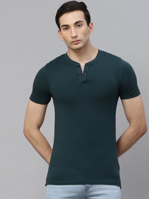 

The Roadster Lifestyle Co Men Green Solid Henley Neck T-shirt