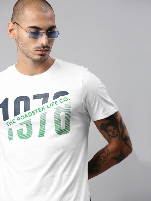

The Roadster Lifestyle Co Men White Green Typography Printed Pure Cotton T-shirt