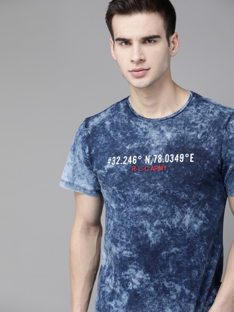 

Roadster Men Navy Blue Washed Cotton Round Neck T-shirt