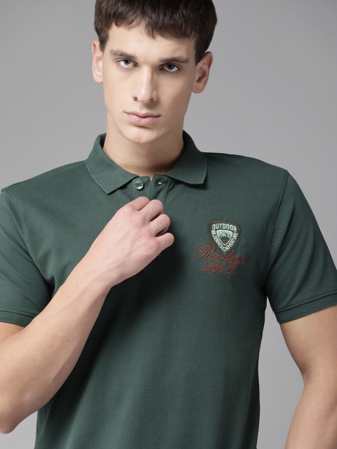

The Roadster Lifestyle Co Men Green Pure Cotton Solid Polo Collar Pure Cotton T-shirt