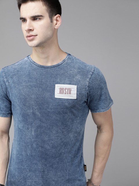 

The Roadster Lifestyle Co Men Blue Washed Cotton Round Neck Pure Cotton T-shirt