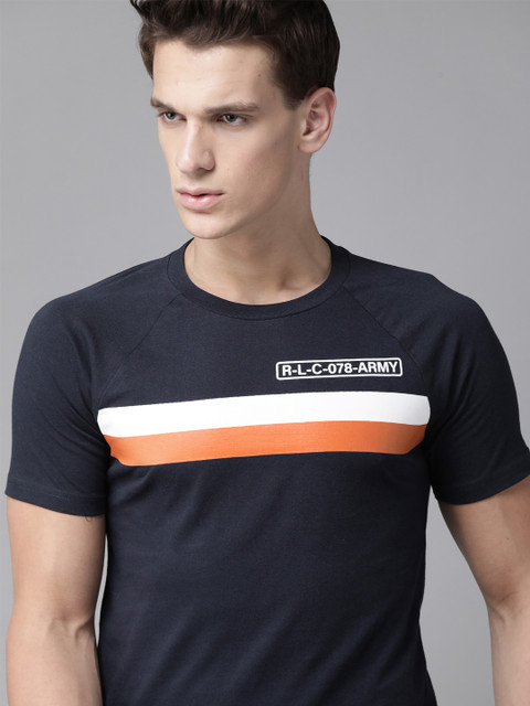 

The Roadster Lifestyle Co Men Navy Blue & White Striped Pure Cotton Round Neck T-shirt