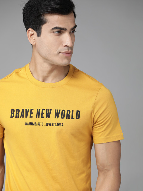

The Roadster Lifestyle Co Men Mustard Yellow & Black Pure Cotton Printed Round Neck T-shirt