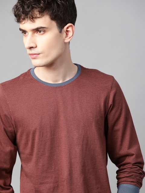 

The Roadster Lifestyle Co Men Rust Red Pure Cotton Solid Pure Cotton T-shirt
