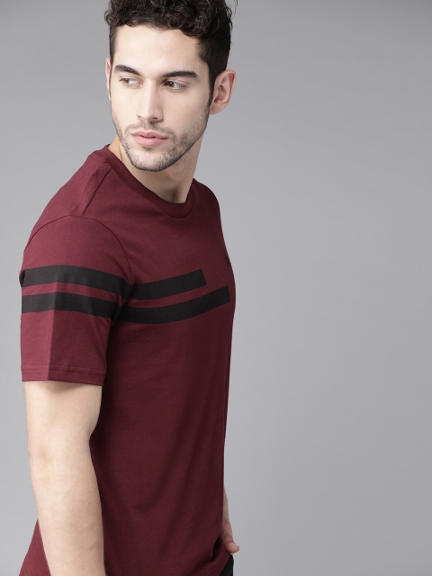 

Roadster Men Maroon & Black Striped Detail Pure Cotton Round Neck T-shirt