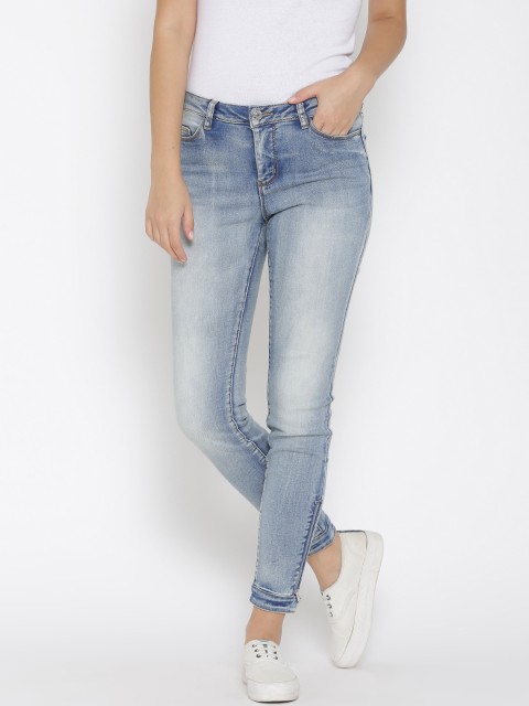 

Vero Moda Women Blue Super Tight Fit Mid-Rise Clean Look Jeans