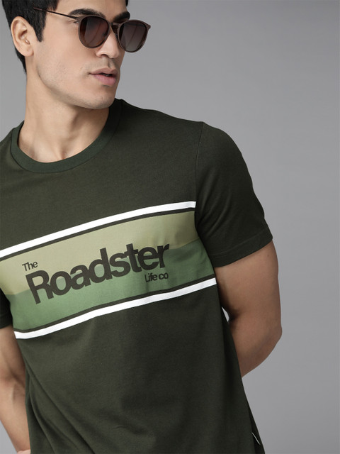 

Roadster Men Green Brand Logo Print Round Neck T-shirt