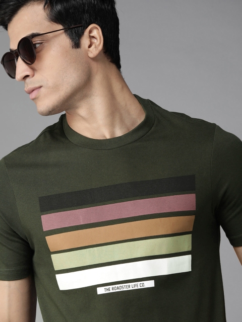 

Roadster Men Green Striped Round Neck T-shirt