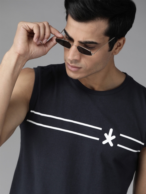 

Roadster Men Navy Blue & White Pure Cotton Striped Round Neck T-shirt