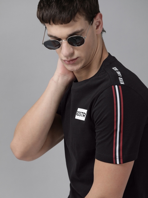 

The Roadster Lifestyle Co Men Black Solid Round Neck Cotton T-shirt