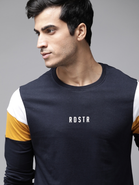 

Roadster Men Navy Blue Pure Cotton Solid Round Neck T-shirt
