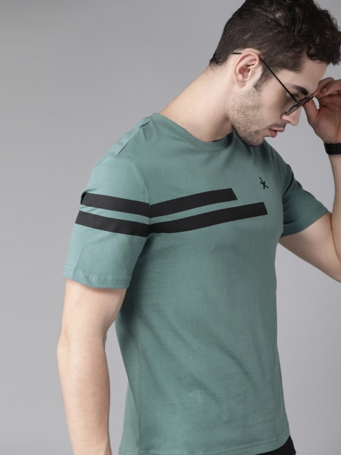 

Roadster Men Green Pure Cotton Striped Detail Round Neck T-shirt