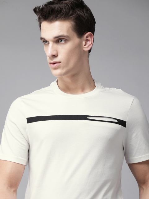 

Roadster Men Off-White Solid Pure Cotton Mock Pock Detail T-shirt