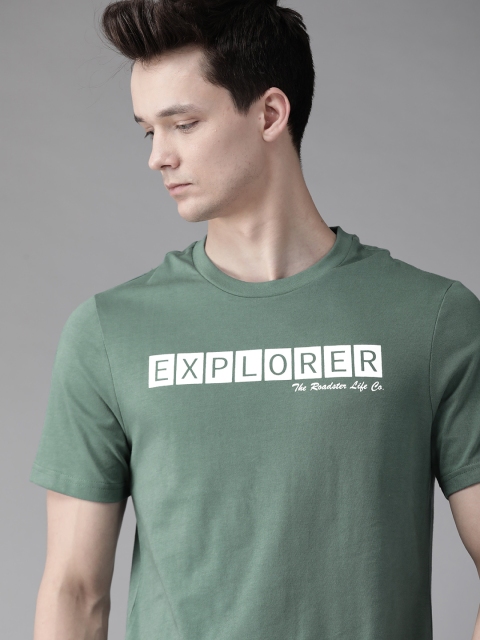 

The Roadster Lifestyle Co Men Green & White Pure Cotton Printed Round Neck T-shirt