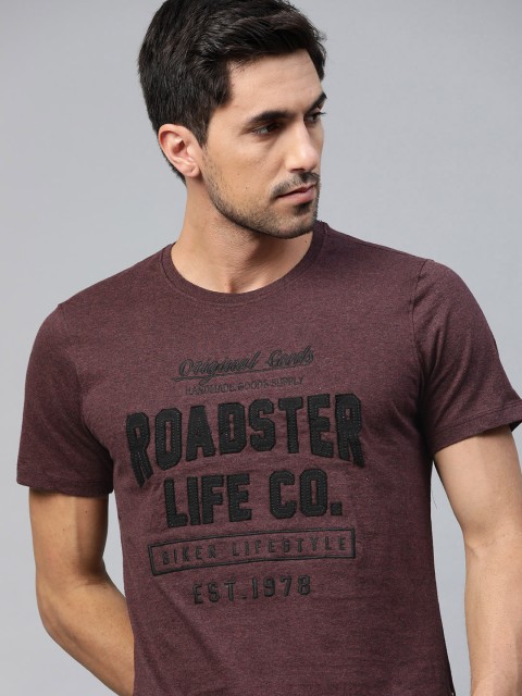 

The Roadster Lifestyle Co Men Burgundy Brand Logo Printed Pure Cotton T-shirt