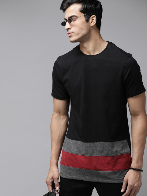 

Roadster Men Black & Charcoal Grey Striped Hem Pure Cotton Round Neck T-shirt