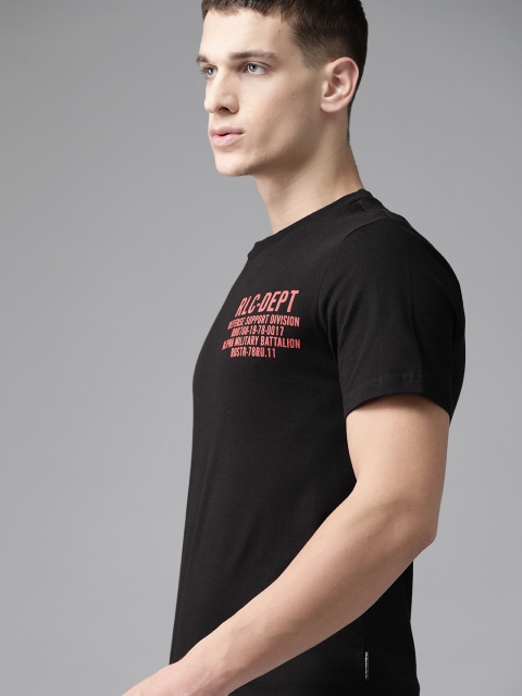 

Roadster Men Black Solid Round Neck T-shirt