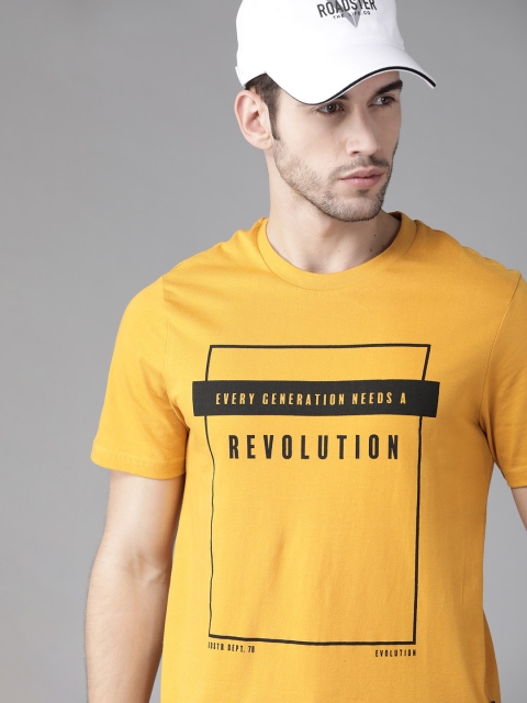 

Roadster Men Mustard Yellow & Black Printed Pure Cotton Round Neck T-shirt