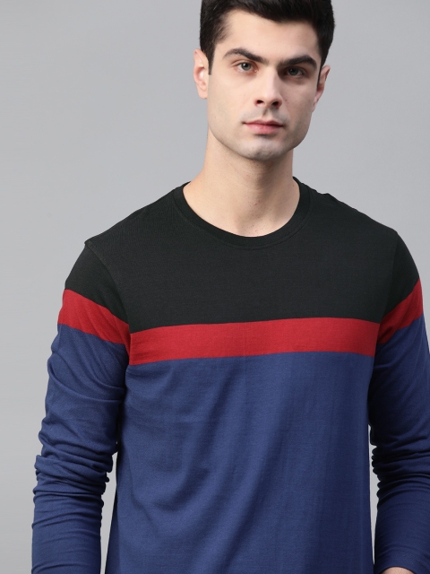 

Roadster Men Black & Navy Blue Pure Cotton Colourblocked T-shirt