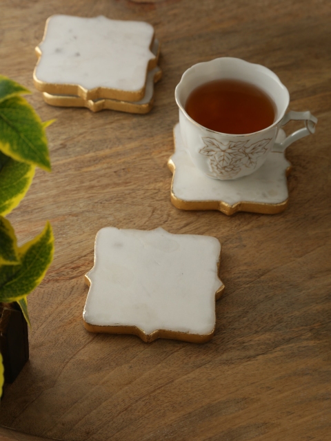 

Amoliconcepts Set Of 4 White & Gold-Toned Coasters
