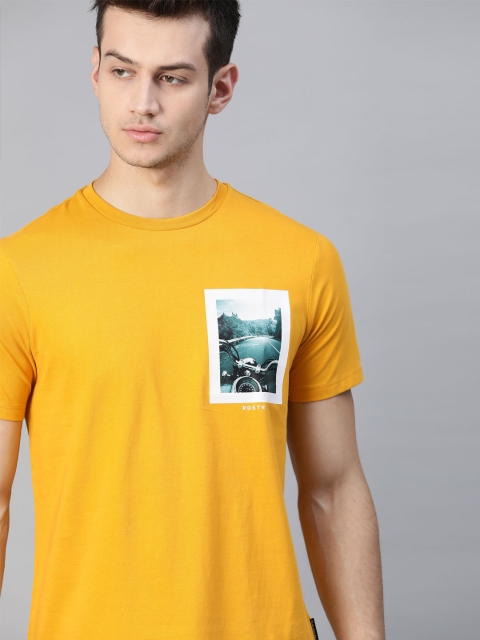 

The Roadster Lifestyle Co Men Yellow Pure Cotton Biker Printed T-shirt