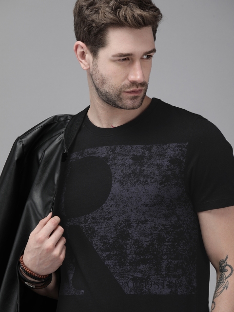 

The Roadster Lifestyle Co Men Black Typography Printed Pure Cotton T-shirt