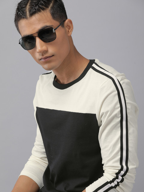

The Roadster Lifestyle Co Men Navy Blue White Colourblocked Pure Cotton T-shirt