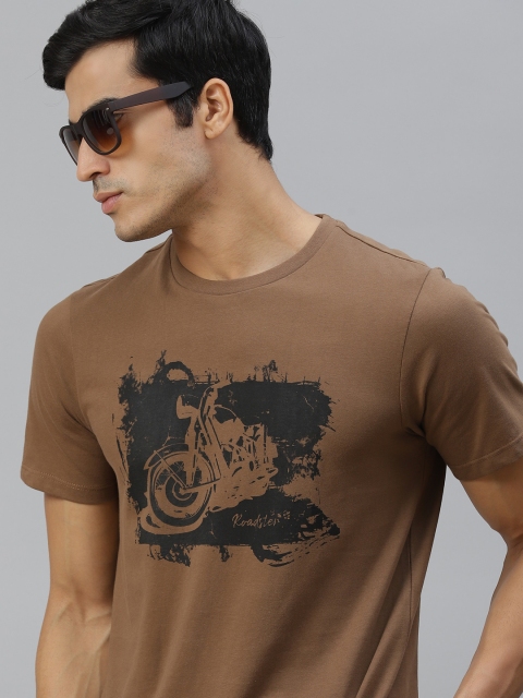 

The Roadster Lifestyle Co Men Brown Black Biker Printed Pure Cotton T-shirt