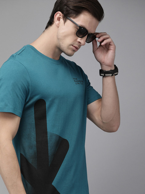 

Roadster Men Teal Blue Placement Printed Pure Cotton T-shirt