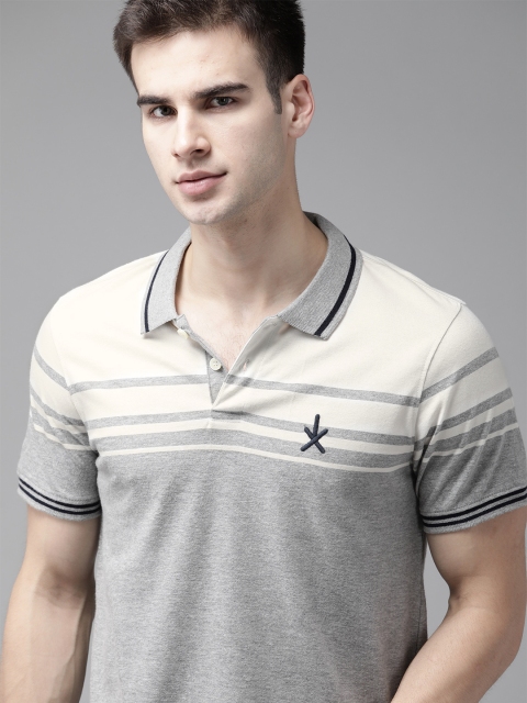 

Roadster Men Grey Melange Colourblocked Polo Collar T-shirt