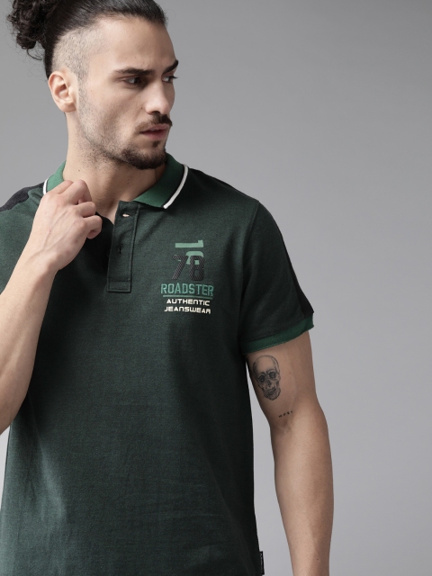 

The Roadster Lifestyle Co Men Green Solid Pure Cotton Polo Collar Pure Cotton T-shirt