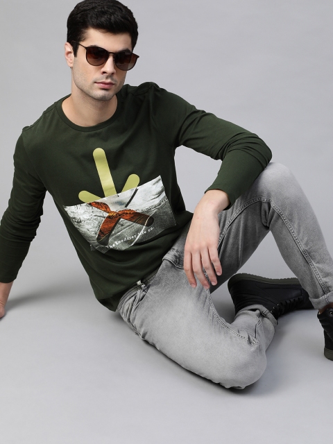 

Roadster Men Green Printed T-shirt