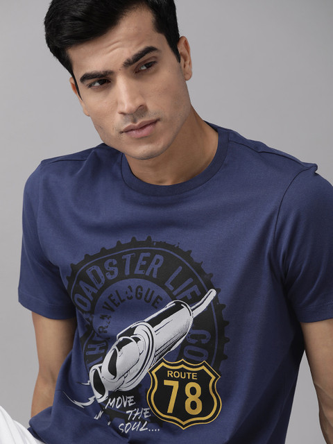 

The Roadster Lifestyle Co Men Navy Blue Black Brand Logo Print Round Neck Pure Cotton T-shirt