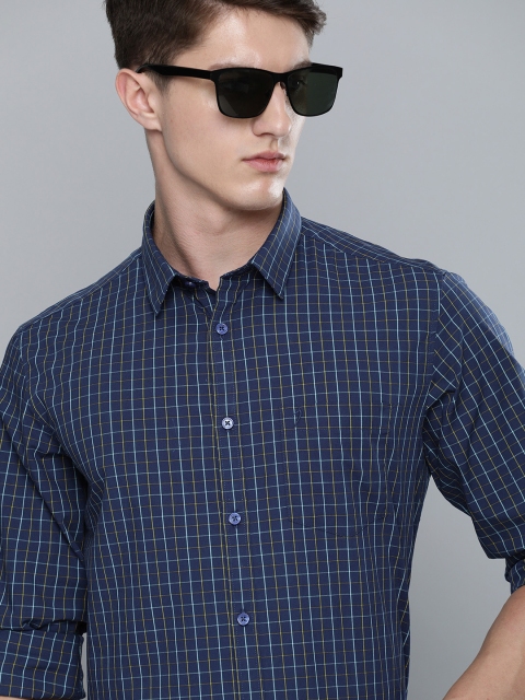 

Indian Terrain Men Navy Blue Slim Fit Checked Cotton Casual Shirt