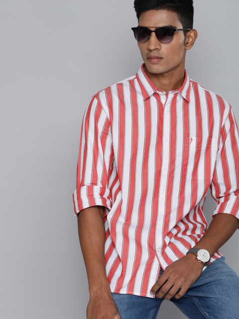 

Indian Terrain Men White Slim Fit Striped Casual Shirt