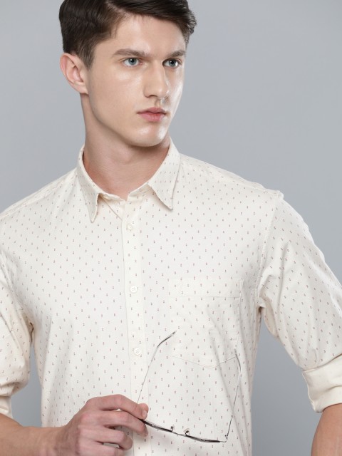 

Indian Terrain Men Off-White & Red Slim Fit Printed Smart Casual Shirt