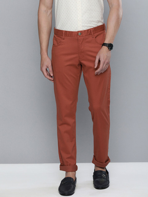

Indian Terrain Men Black Brooklyn Slim Fit Solid Regular Trousers, Red