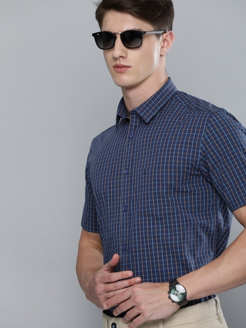 

Indian Terrain Men Navy Blue Slim Fit Checked Casual Shirt