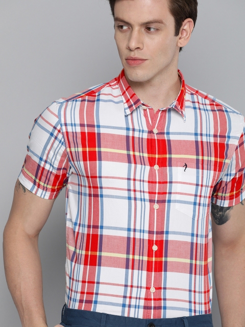 

Indian Terrain Men White & Red Chiseled Fit Checked Smart Casual Shirt