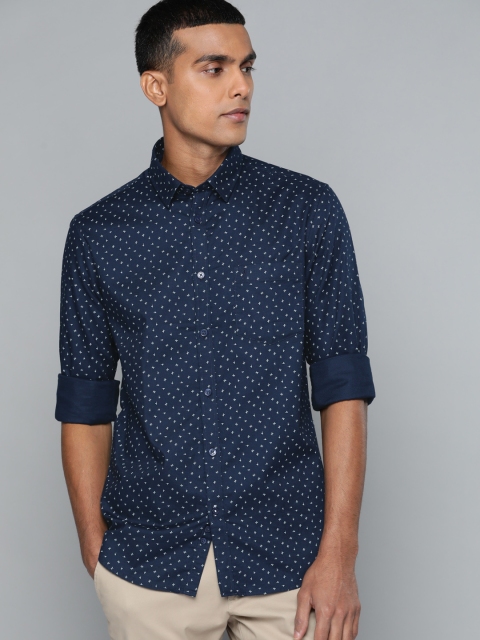 

Indian Terrain Men Navy Blue Pure Cotton Slim Fit Floral Print Casual Shirt