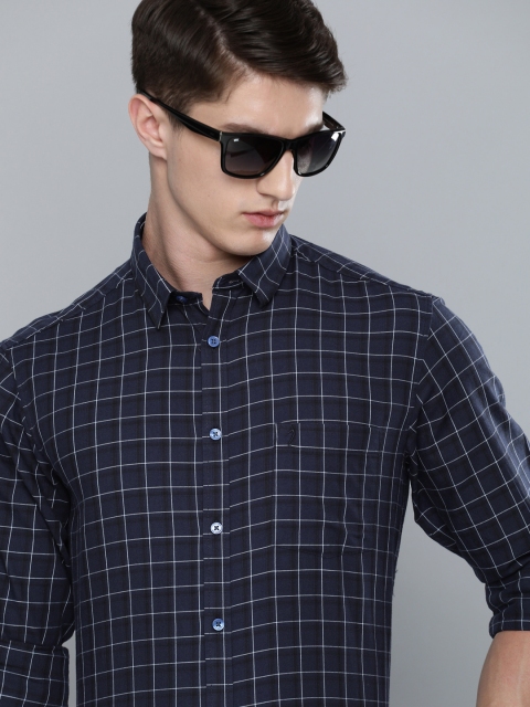 

Indian Terrain Men Navy Blue & White Slim Fit Checked Smart Casual Shirt