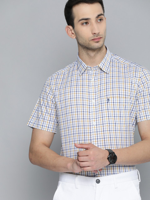 

Indian Terrain Men White Checked Slim Fit Casual Shirt