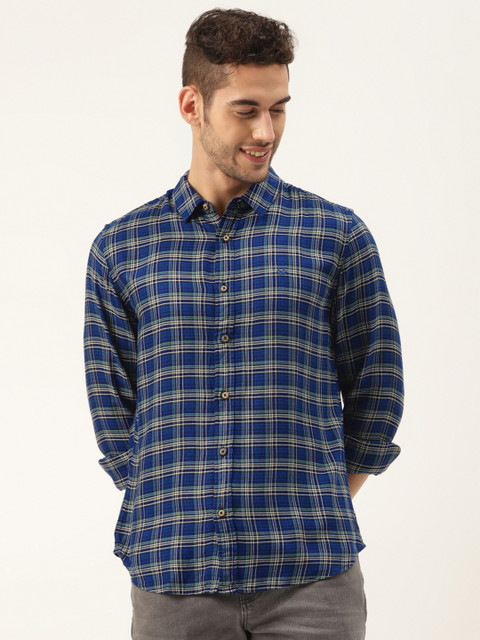 

United Colors of Benetton Men Navy Blue & White Regular Fit Checked Casual Shirt