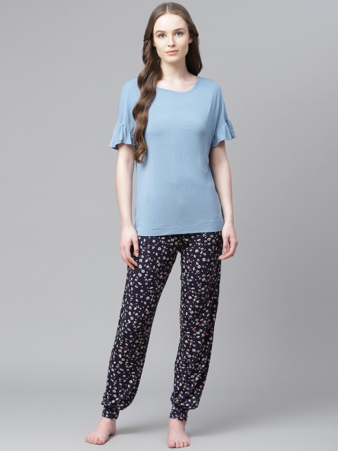 

Marks & Spencer Women Blue & White Solid Night suit