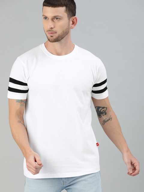 

UNSULLY Men White Solid Round Neck T-shirt