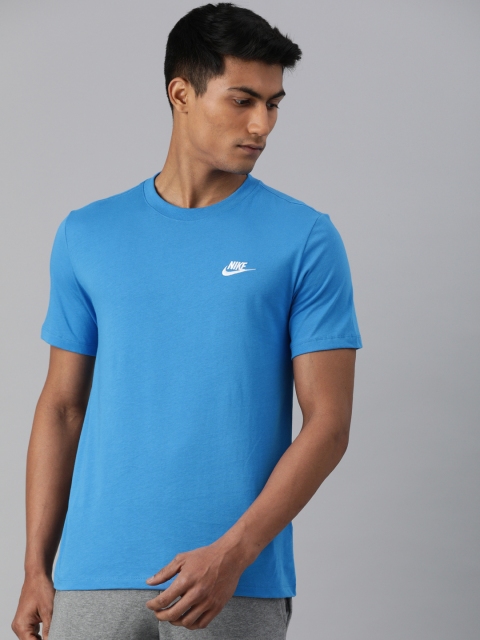 

Nike Men Blue Solid Standard Fit Round Neck NSW CLUB Training T-shirt